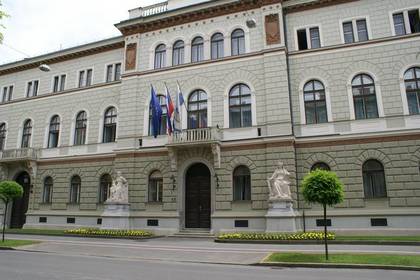 Slovenija podala soglasje k izvedbi volitev v parlament na veleposlaništvu Bolgarije v Ljubljani